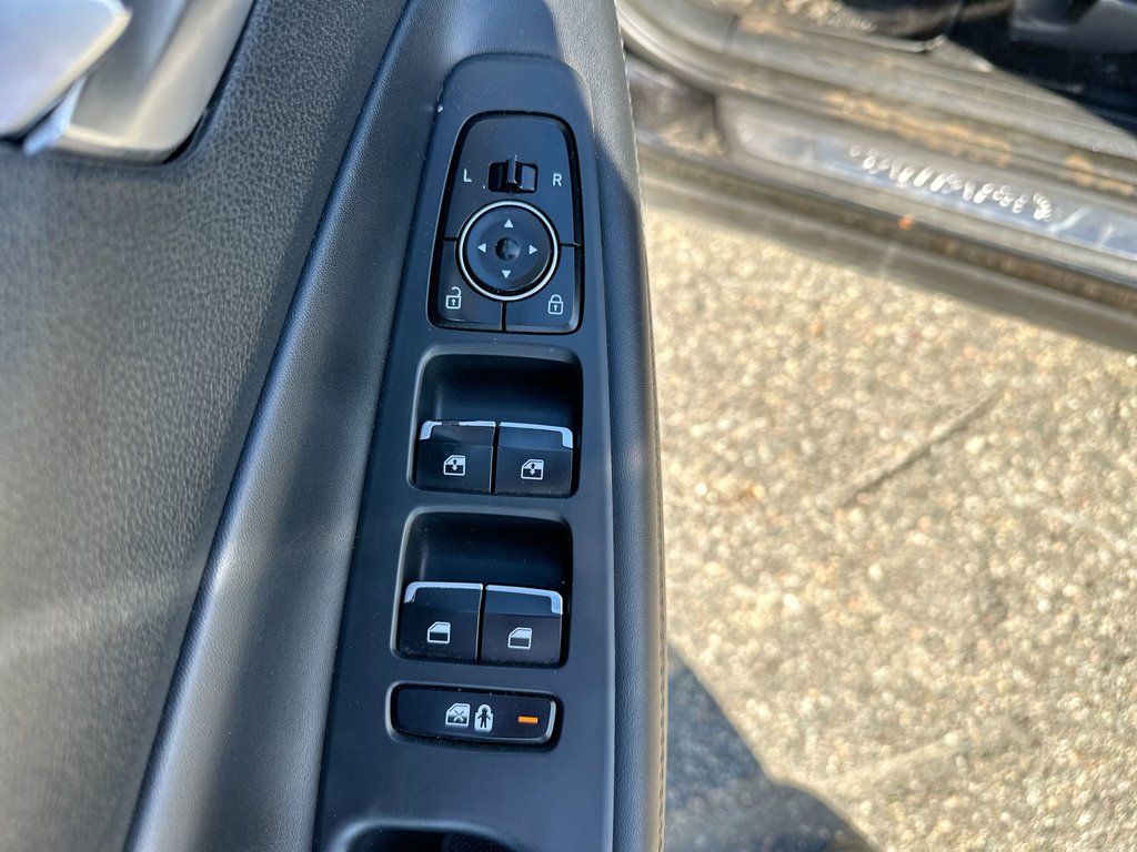 2021 Hyundai Santa Fe Hybrid in Antigonish, Nova Scotia - 15 - w1024h768px