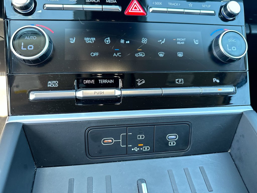 2026 Hyundai Santa Fe Hybrid Preferred | 7 Sts | Htd Whl | Warranty to 2034 in Saint John, New Brunswick - 31 - w1024h768px