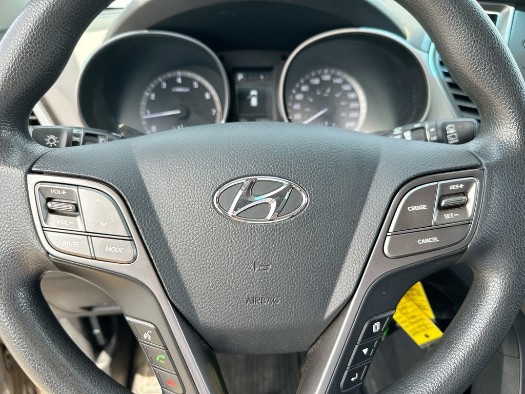 Hyundai Santa Fe Sport HtdSeats | Aux | Bluetooth | Keyless | A/C 2017 à Saint John, Nouveau-Brunswick - 18 - w1024h768px