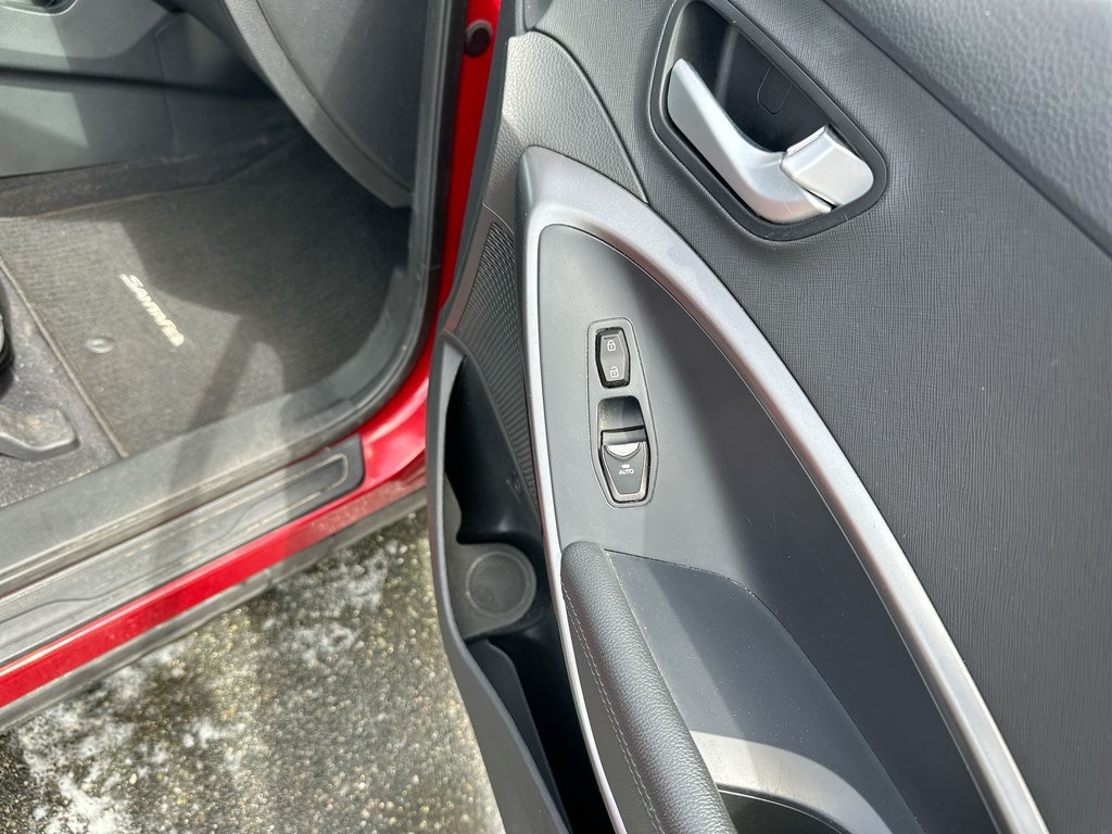 2017 Hyundai Santa Fe Sport SE | Roof | HtdWhl | Keyless | Bluetooth | USB in Saint John, New Brunswick - 46 - w1024h768px