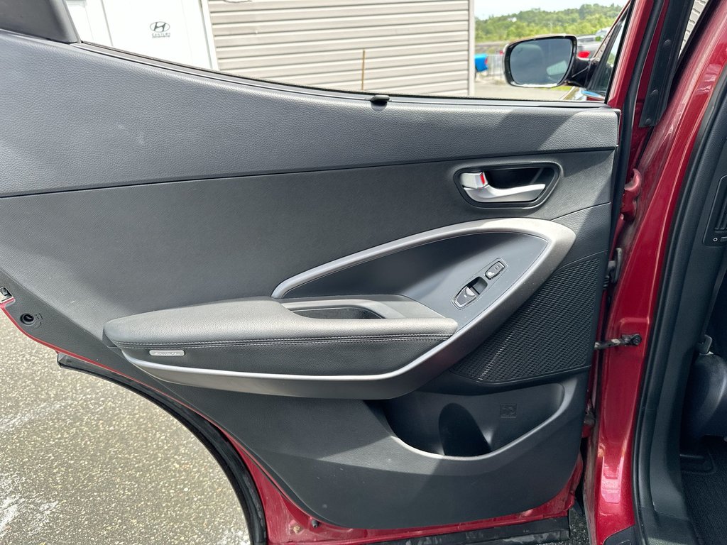 2017 Hyundai Santa Fe Sport SE | Roof | HtdWhl | Keyless | Bluetooth | USB in Saint John, New Brunswick - 35 - w1024h768px