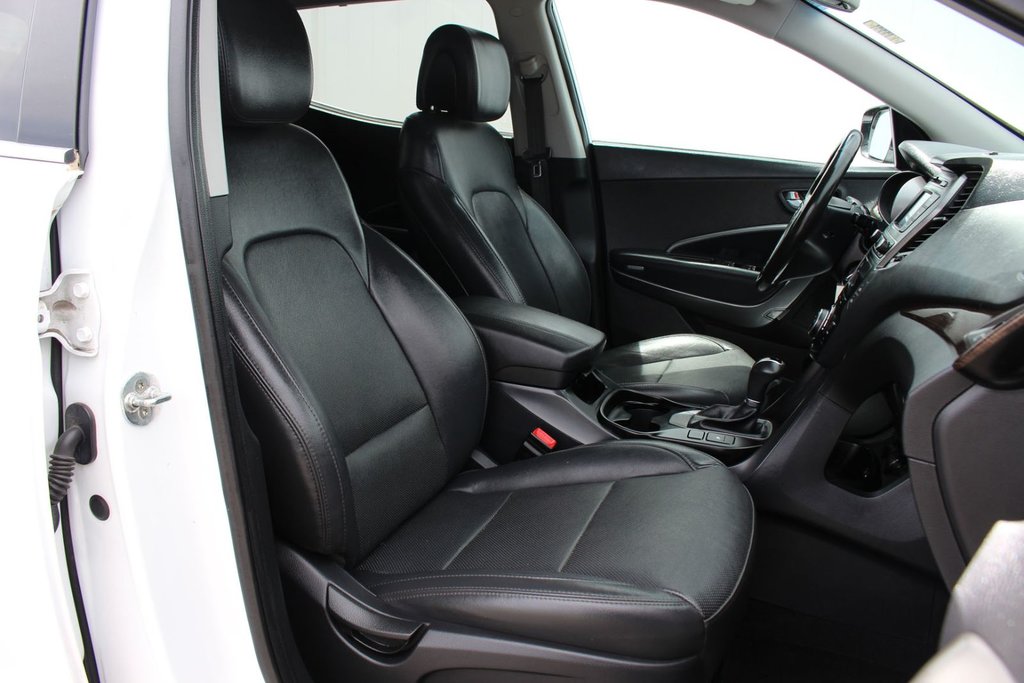 2018 Hyundai Santa Fe Sport SE | Leather | SunRoof | HtdSeats | Cam | Aux in Saint John, New Brunswick - 42 - w1024h768px