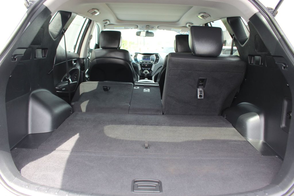 2018 Hyundai Santa Fe Sport SE | Leather | SunRoof | HtdSeats | Cam | Aux in Saint John, New Brunswick - 37 - w1024h768px