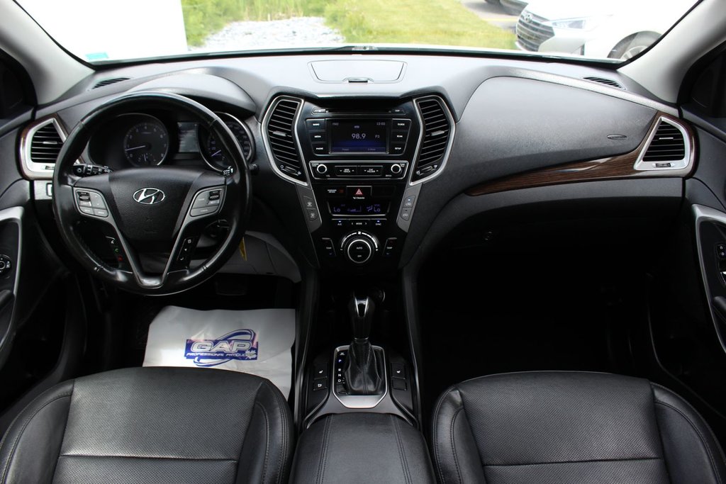 2018 Hyundai Santa Fe Sport SE | Leather | SunRoof | HtdSeats | Cam | Aux in Saint John, New Brunswick - 15 - w1024h768px