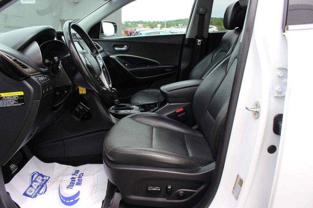 2018 Hyundai Santa Fe Sport SE | Leather | SunRoof | HtdSeats | Cam | Aux in Saint John, New Brunswick - 12 - w1024h768px