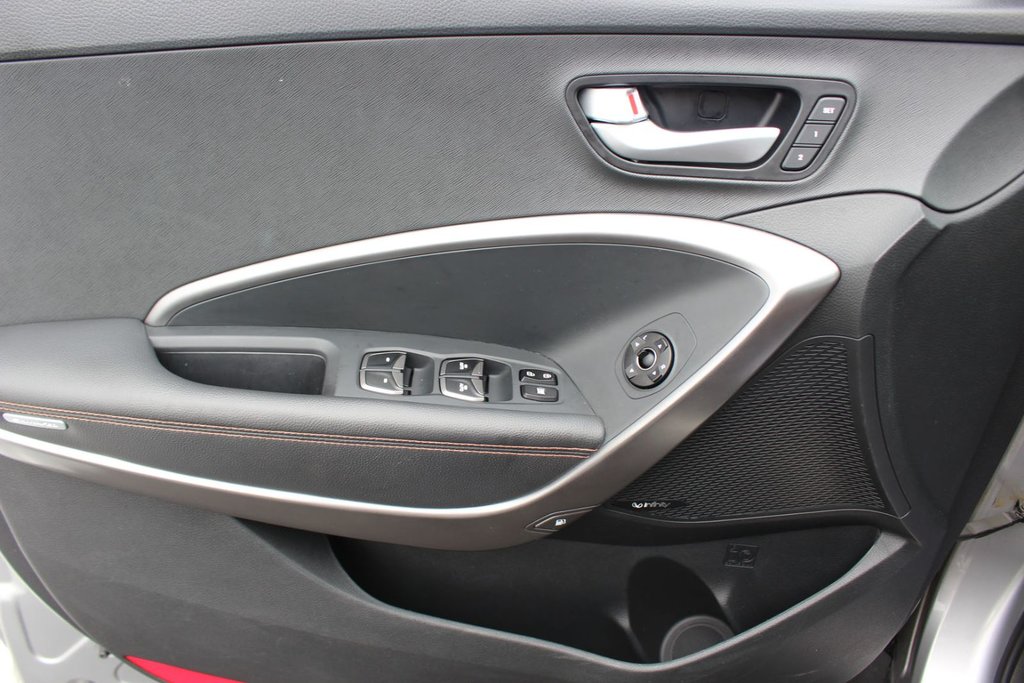 Hyundai Santa Fe XL Limited | Leather | SunRoof | Nav | Cam | USB 2016 à Saint John, Nouveau-Brunswick - 14 - w1024h768px