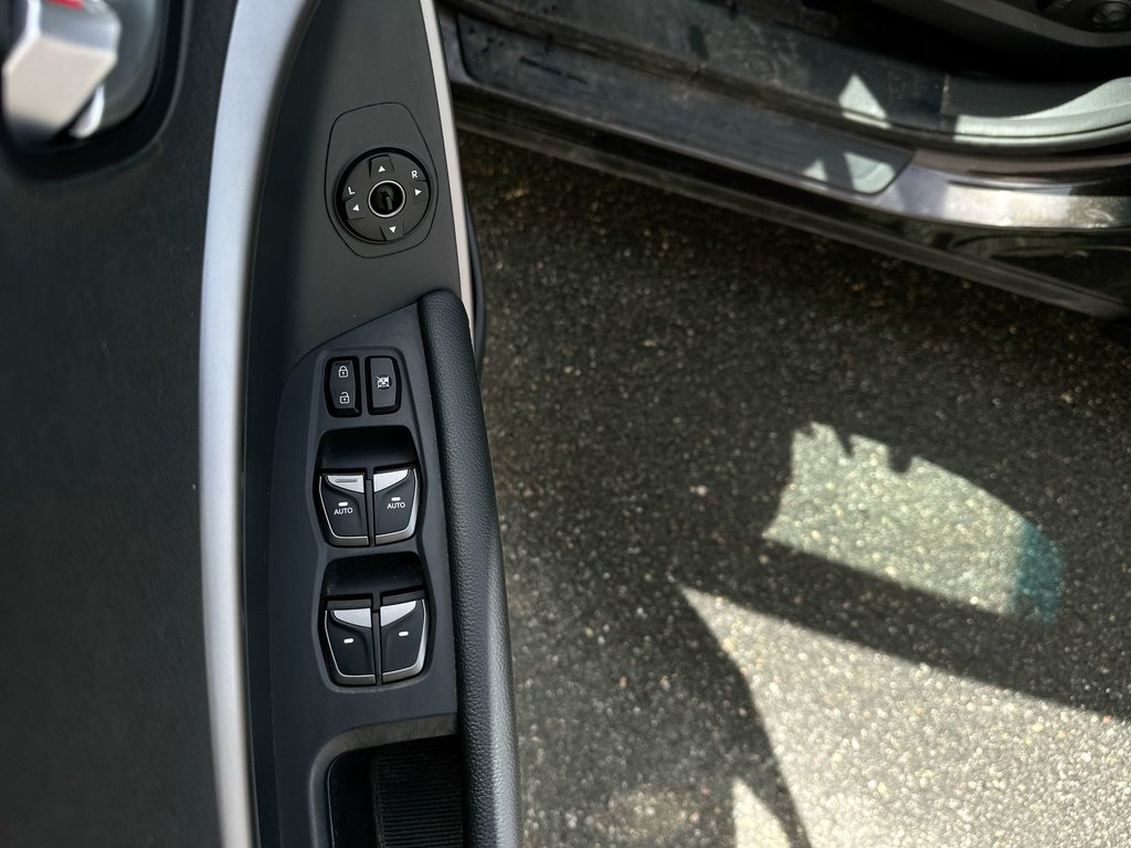 2019 Hyundai Santa Fe XL Luxury | Roof | Lthr | Cam | HtdSeat | Bluetooth in Saint John, New Brunswick - 15 - w1024h768px