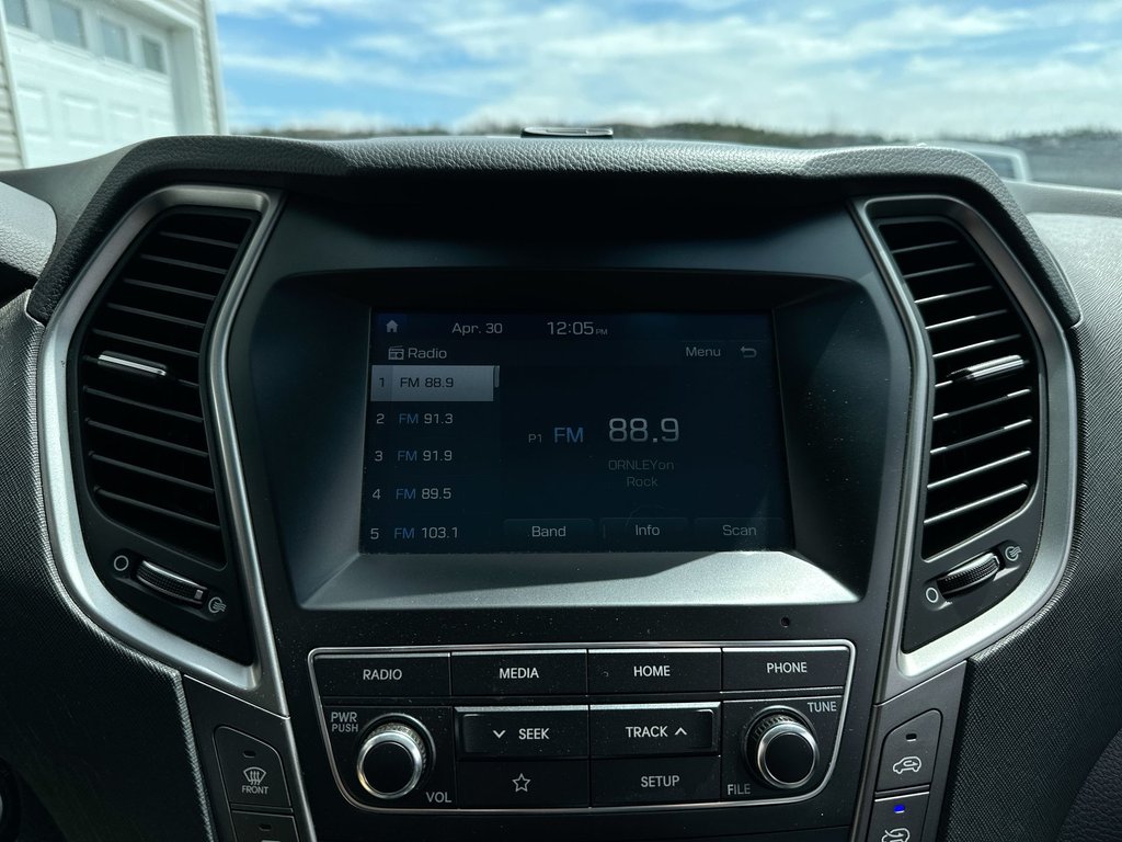 2019 Hyundai Santa Fe XL Luxury | Roof | Lthr | Cam | HtdSeat | Bluetooth in Saint John, New Brunswick - 25 - w1024h768px