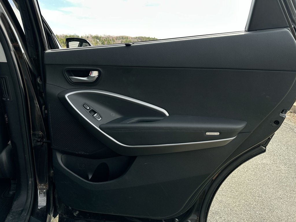 2019 Hyundai Santa Fe XL Luxury | Roof | Lthr | Cam | HtdSeat | Bluetooth in Saint John, New Brunswick - 41 - w1024h768px