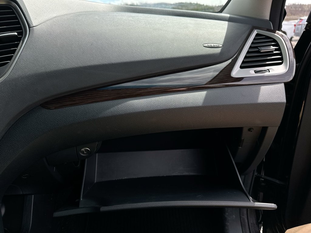 2019 Hyundai Santa Fe XL Luxury | Roof | Lthr | Cam | HtdSeat | Bluetooth in Saint John, New Brunswick - 43 - w1024h768px