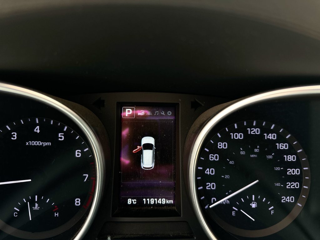 2019 Hyundai Santa Fe XL Luxury | Roof | Lthr | Cam | HtdSeat | Bluetooth in Saint John, New Brunswick - 23 - w1024h768px