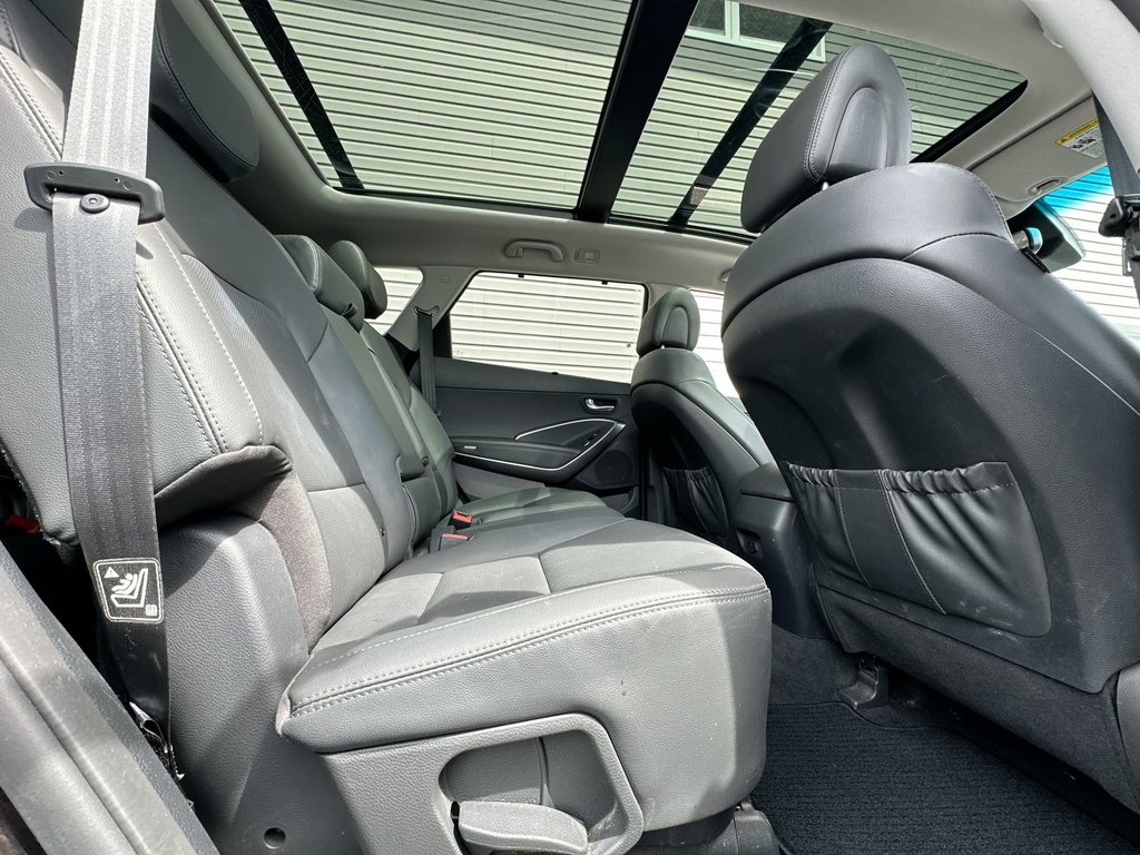 2019 Hyundai Santa Fe XL Luxury | Roof | Lthr | Cam | HtdSeat | Bluetooth in Saint John, New Brunswick - 40 - w1024h768px
