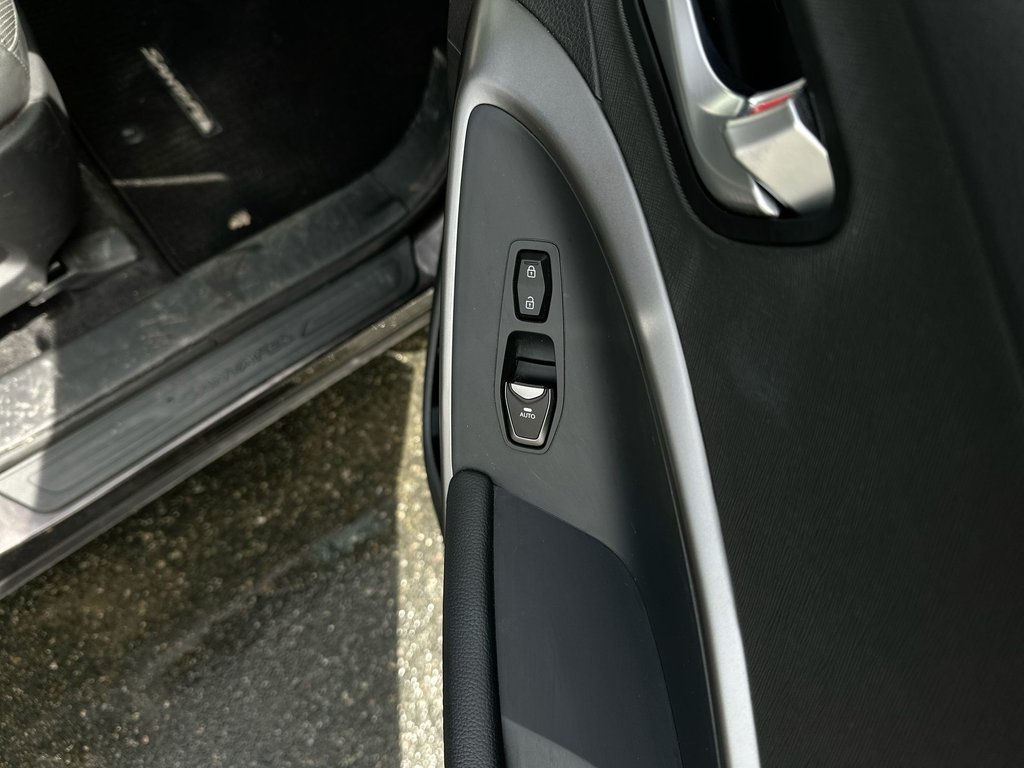 2019 Hyundai Santa Fe XL Luxury | Roof | Lthr | Cam | HtdSeat | Bluetooth in Saint John, New Brunswick - 46 - w1024h768px