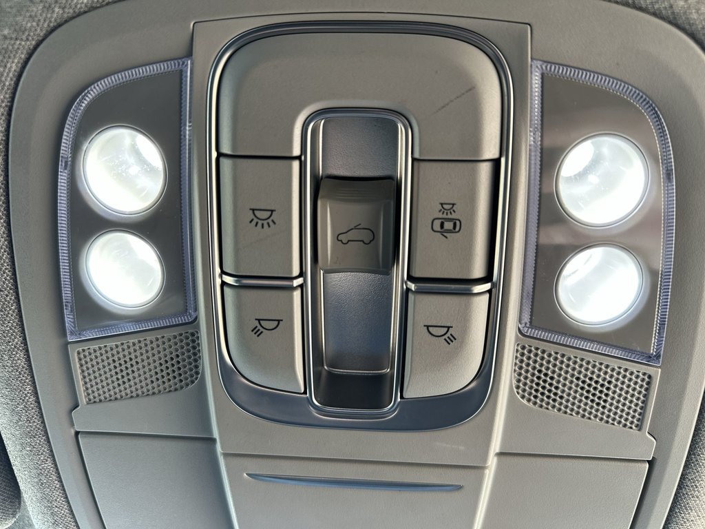 2019 Hyundai Santa Fe Preferred | Roof | Cam | HtdSeat | AdptCruise in Saint John, New Brunswick - 46 - w1024h768px