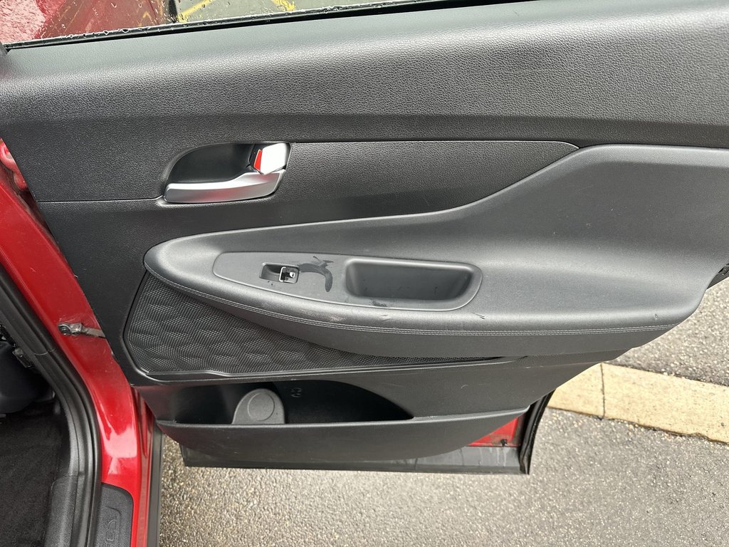 2019 Hyundai Santa Fe in Antigonish, Nova Scotia - 40 - w1024h768px