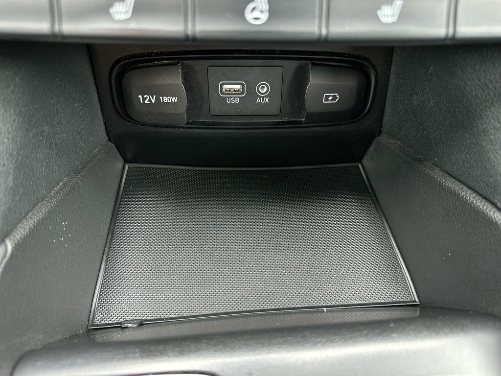 2019 Hyundai Santa Fe in Antigonish, Nova Scotia - 28 - w1024h768px