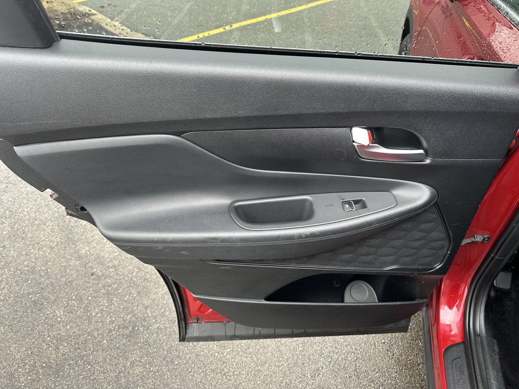2019 Hyundai Santa Fe in Antigonish, Nova Scotia - 35 - w1024h768px