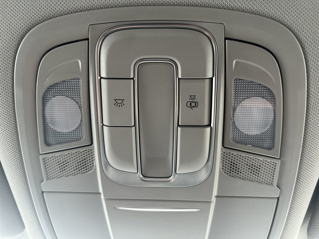 2019 Hyundai Santa Fe in Antigonish, Nova Scotia - 48 - w1024h768px