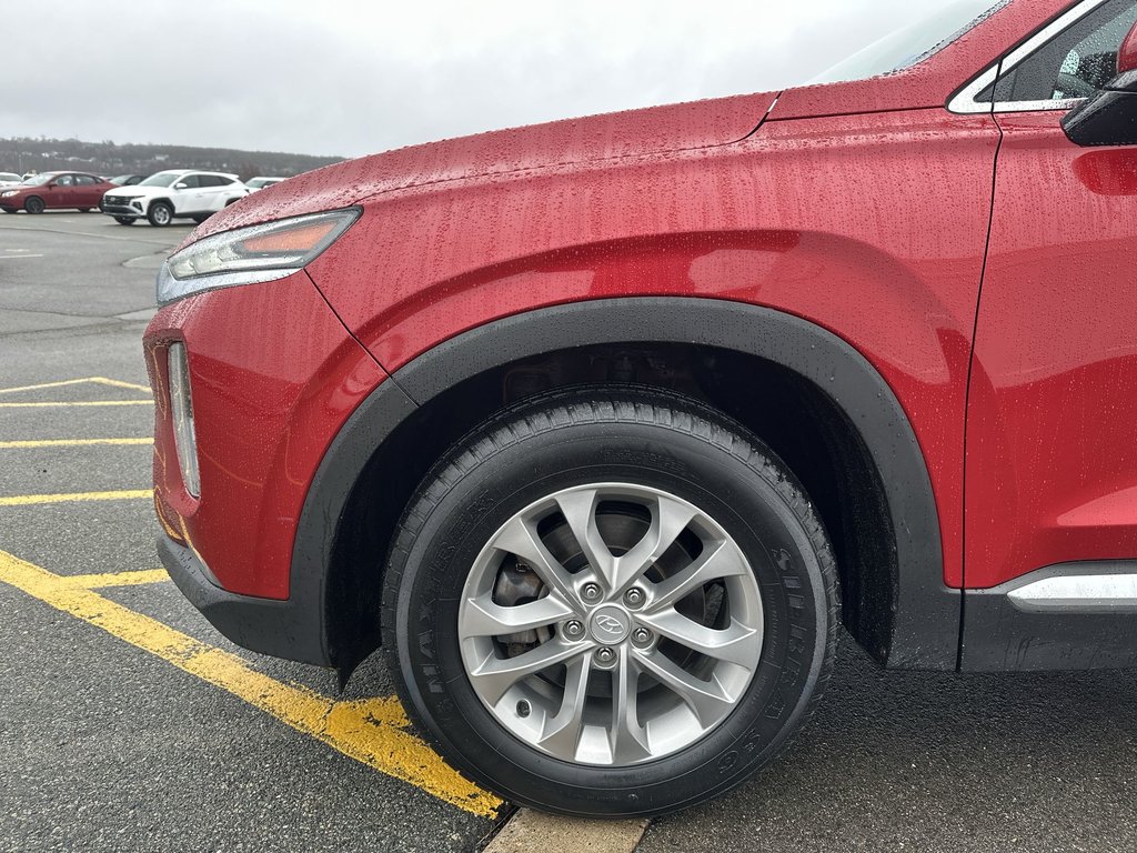 2019 Hyundai Santa Fe in Antigonish, Nova Scotia - 10 - w1024h768px