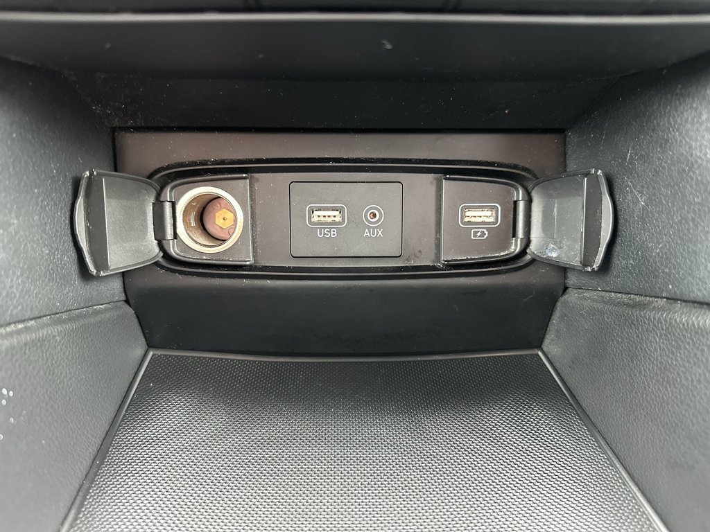 2019 Hyundai Santa Fe in Antigonish, Nova Scotia - 44 - w1024h768px