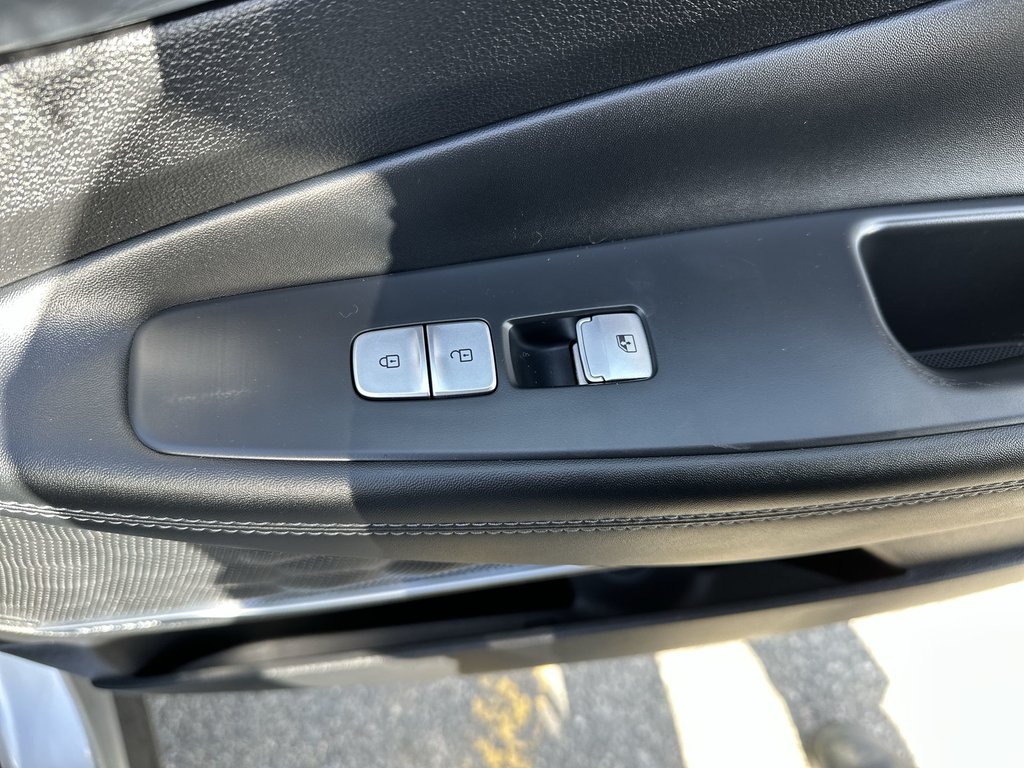 2021 Hyundai Santa Fe Ultimate Calligraphy | Cam | Warranty to 2026 in Saint John, New Brunswick - 46 - w1024h768px