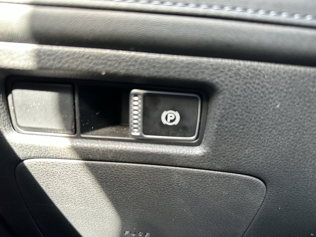 2021 Hyundai Santa Fe Ultimate Calligraphy | Cam | Warranty to 2026 in Saint John, New Brunswick - 30 - w1024h768px