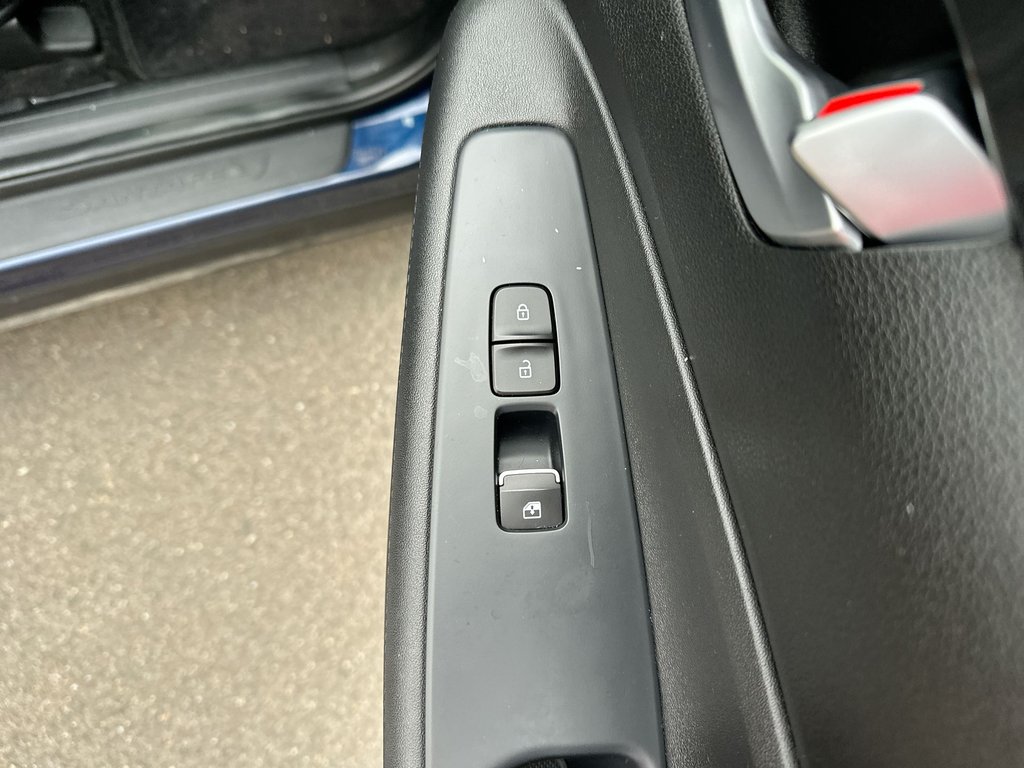2022 Hyundai Santa Fe Preferred | Htd Whl | Keyless | Warranty to 2027 in Saint John, New Brunswick - 46 - w1024h768px