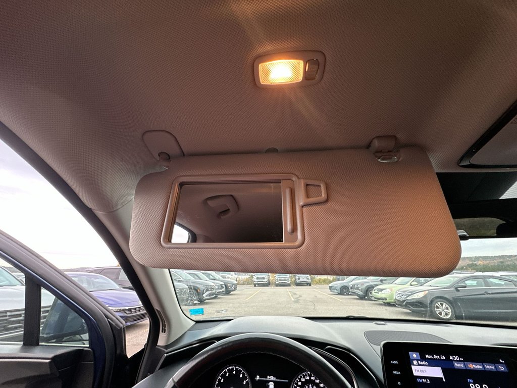 2022 Hyundai Santa Fe Preferred | Htd Whl | Keyless | Warranty to 2027 in Saint John, New Brunswick - 48 - w1024h768px