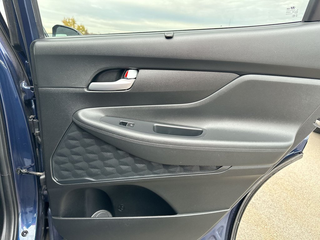 2022 Hyundai Santa Fe Preferred | Htd Whl | Keyless | Warranty to 2027 in Saint John, New Brunswick - 41 - w1024h768px