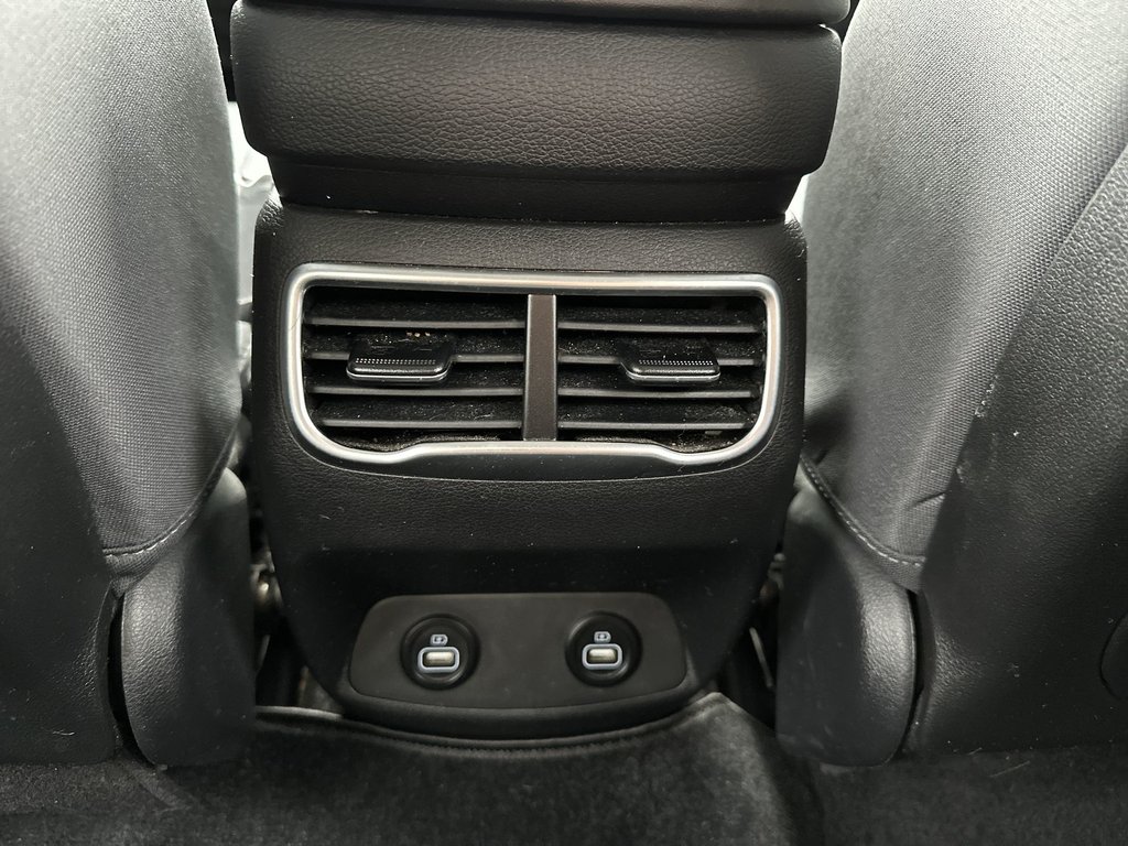 2023 Hyundai Santa Fe Preferred | Cam | HtdSeat | Aux | Warranty to 2028 in Saint John, New Brunswick - 52 - w1024h768px