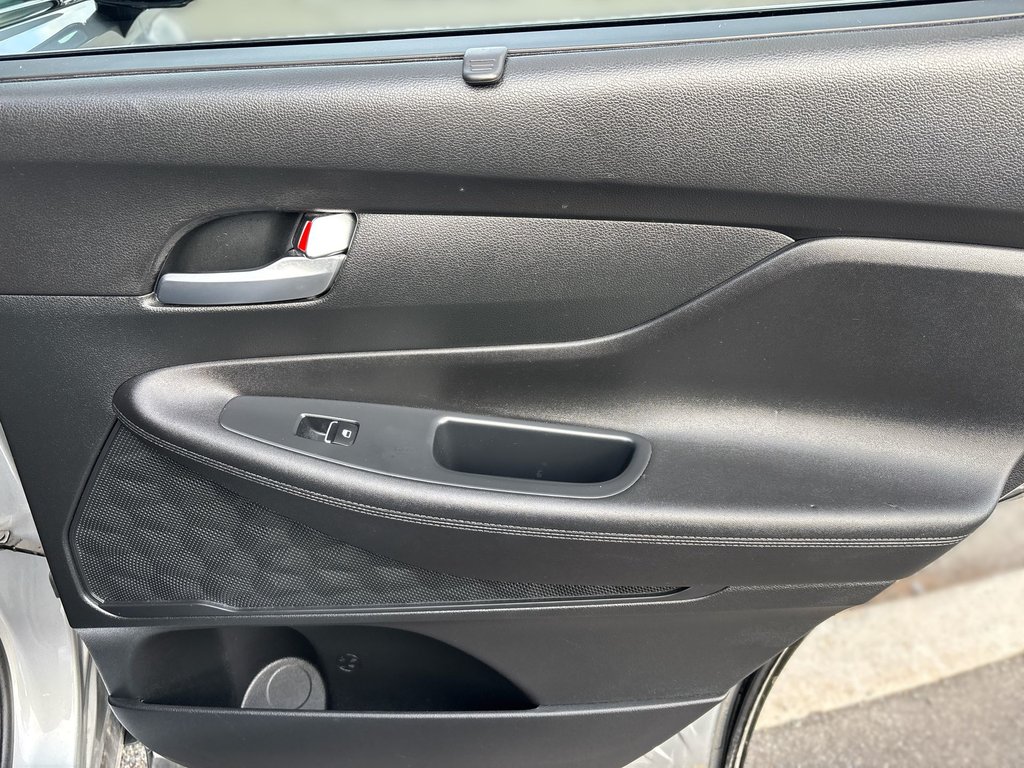 2023 Hyundai Santa Fe Preferred | Cam | Aux | Warranty 2028 in Saint John, New Brunswick - 40 - w1024h768px