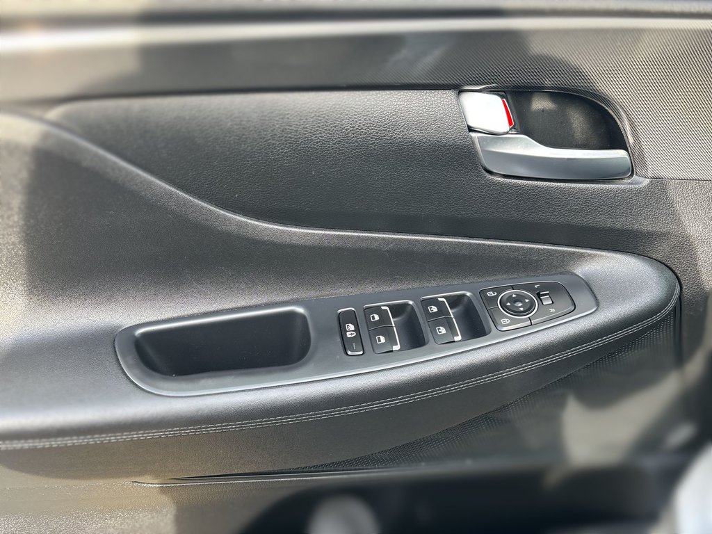 2023 Hyundai Santa Fe Preferred | Cam | Aux | Warranty 2028 in Saint John, New Brunswick - 15 - w1024h768px