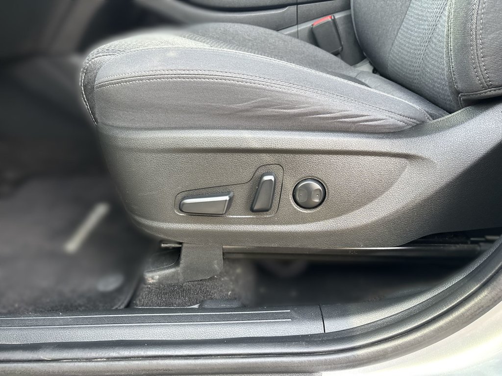 2023 Hyundai Santa Fe Preferred | Cam | Aux | Warranty 2028 in Saint John, New Brunswick - 14 - w1024h768px