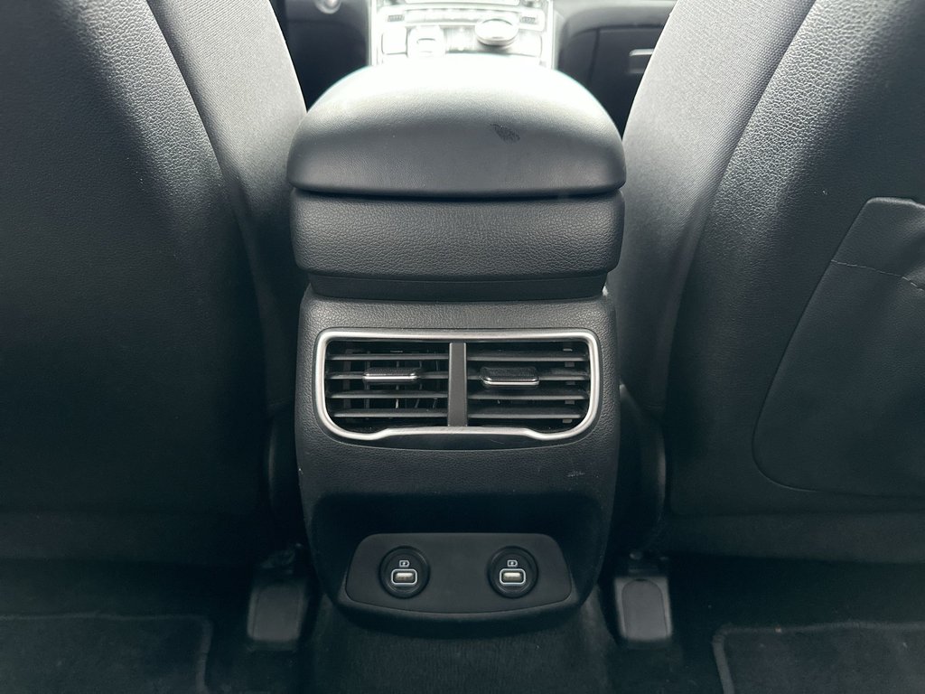 Hyundai Santa Fe Preferred | RmtStart | HtdSeats | Warranty to 2027 2023 à Saint John, Nouveau-Brunswick - 49 - w1024h768px