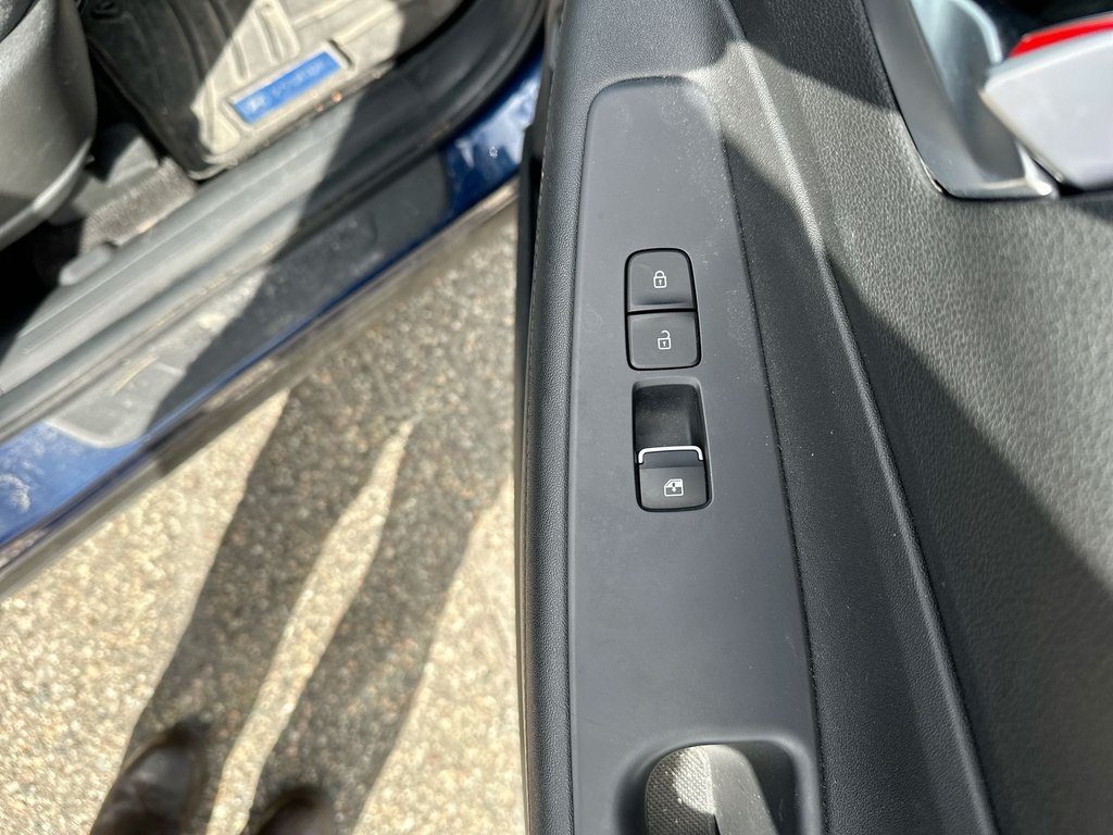 2023 Hyundai Santa Fe Preferred | Cam | HtdSeat | Warranty to 2028 in Saint John, New Brunswick - 46 - w1024h768px