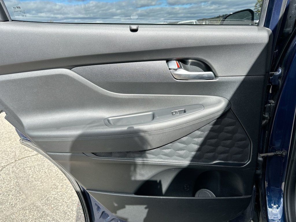 2023 Hyundai Santa Fe Preferred | Cam | HtdSeat | Warranty to 2028 in Saint John, New Brunswick - 35 - w1024h768px