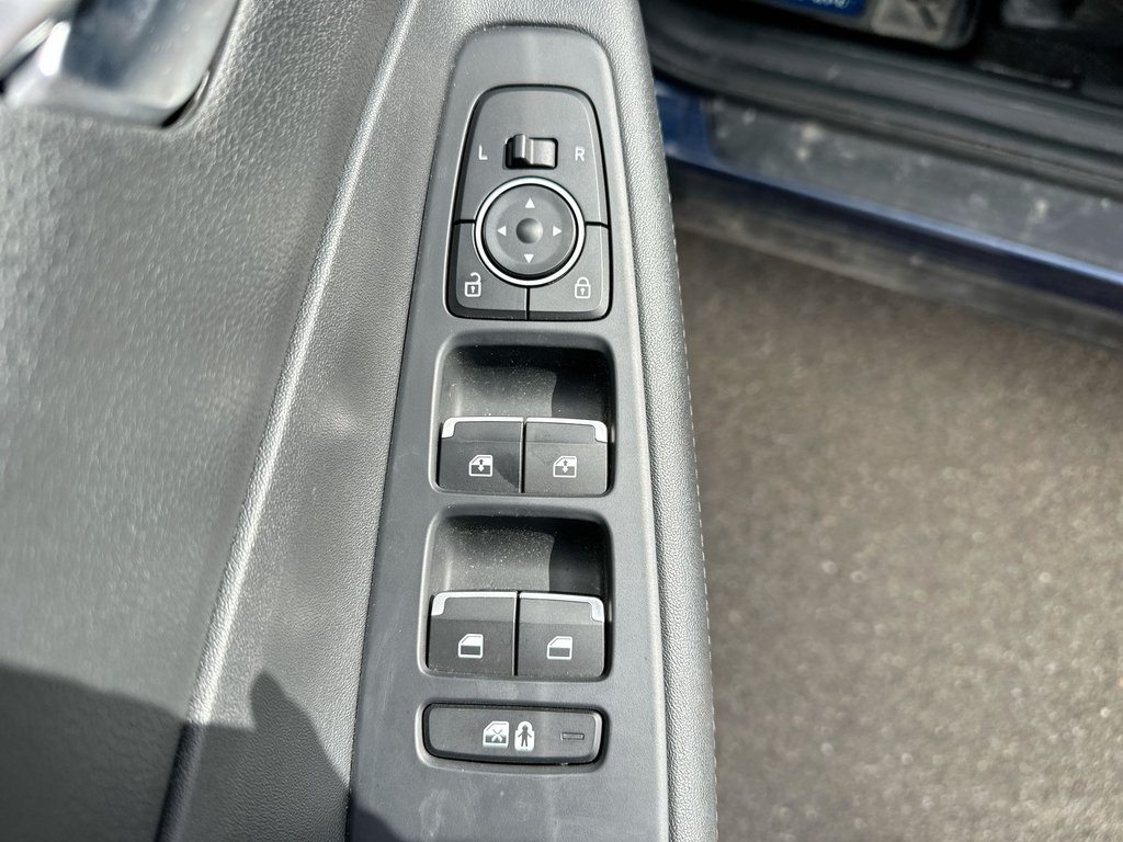 2023 Hyundai Santa Fe Preferred | Cam | HtdSeat | Warranty to 2028 in Saint John, New Brunswick - 15 - w1024h768px