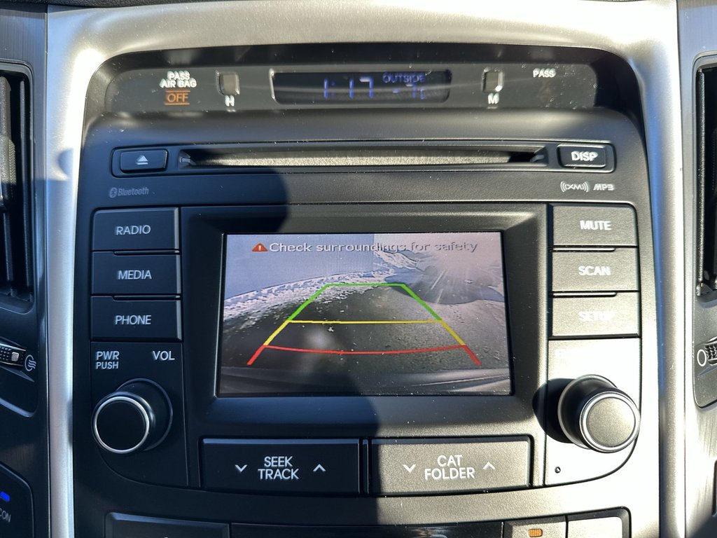 2015 Hyundai Sonata Hybrid Base | HtdSeats | Cam | Bluetooth | USB | Aux | AC in Saint John, New Brunswick - 26 - w1024h768px