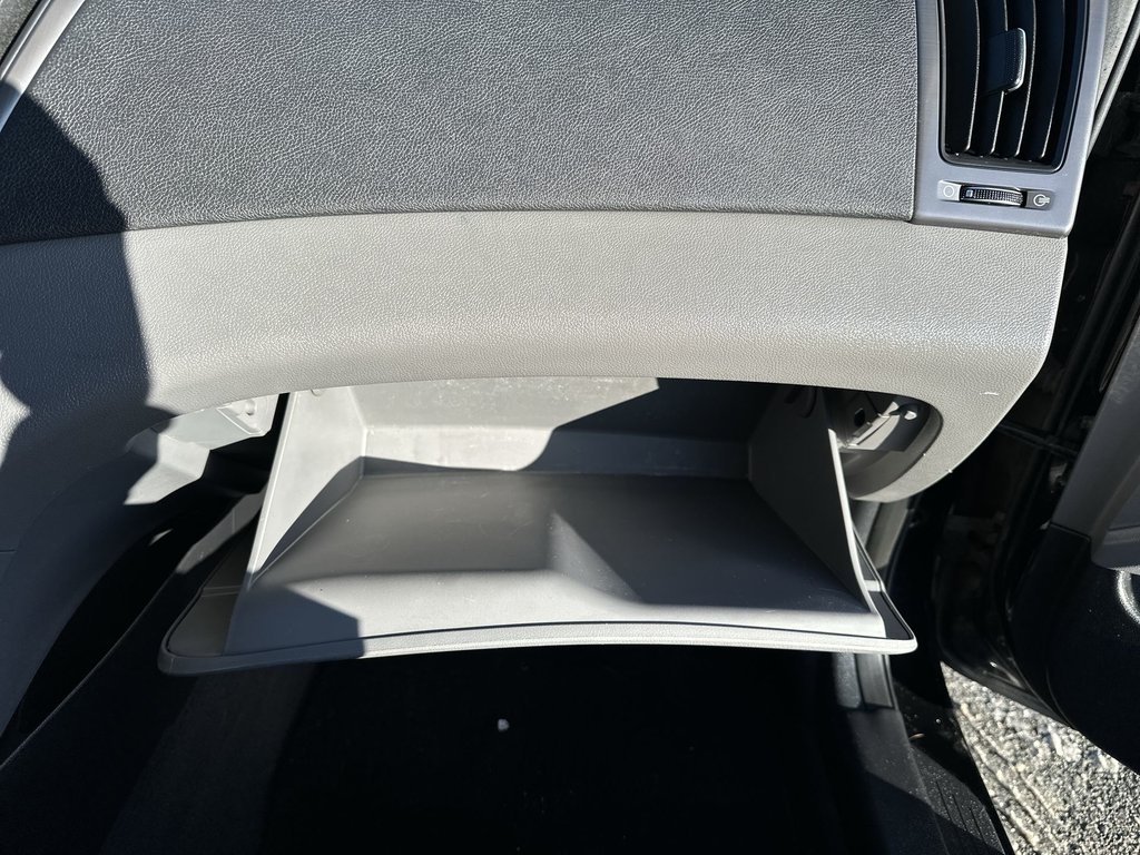 2015 Hyundai Sonata Hybrid Base | HtdSeats | Cam | Bluetooth | USB | Aux | AC in Saint John, New Brunswick - 43 - w1024h768px