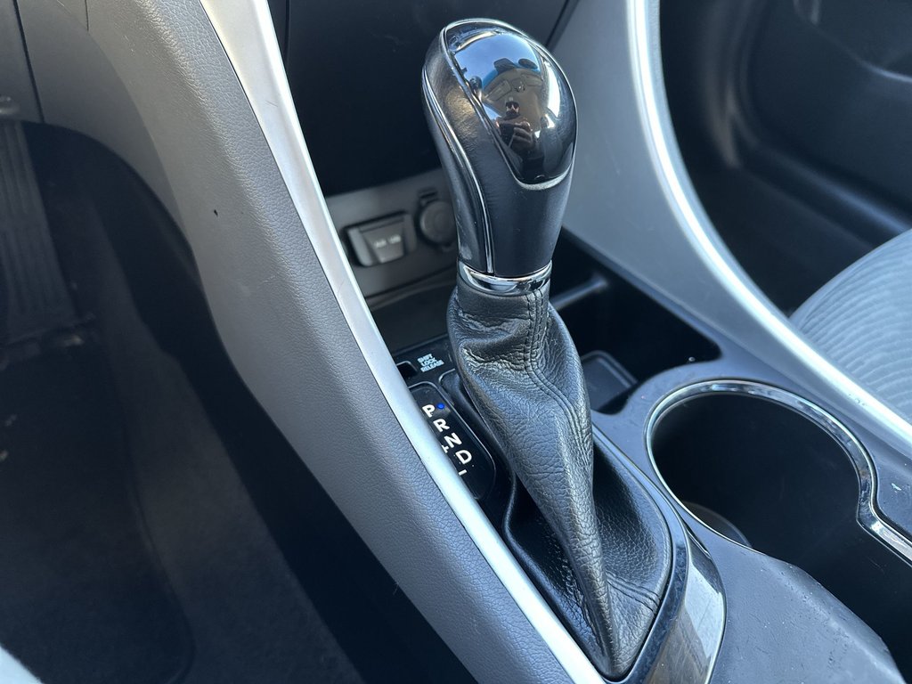 2015 Hyundai Sonata Hybrid Base | HtdSeats | Cam | Bluetooth | USB | Aux | AC in Saint John, New Brunswick - 29 - w1024h768px