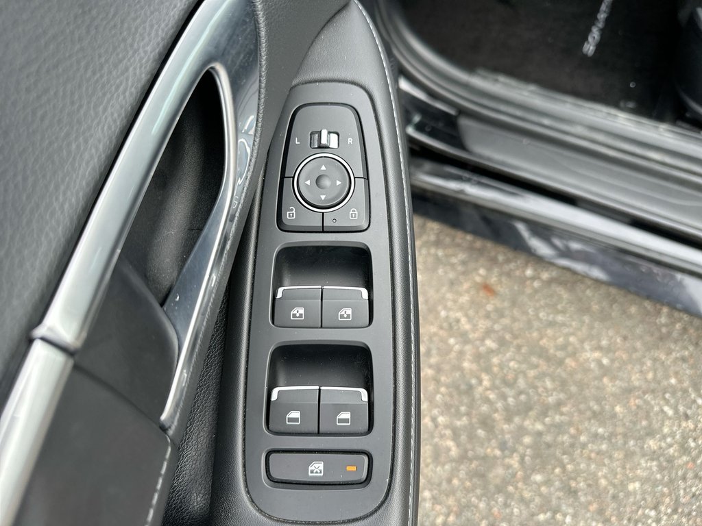2022 Hyundai Sonata Hybrid Ultimate | Roof | Lthr | Nav | Warranty to 2030 in Saint John, New Brunswick - 15 - w1024h768px