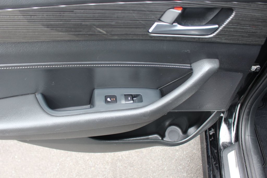 2019 Hyundai SONATA LUX Luxury | Leather | SunRoof | Nav | Cam | USB | XM in Saint John, New Brunswick - 34 - w1024h768px