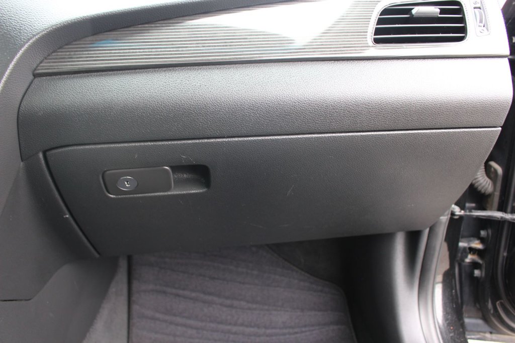 2019 Hyundai SONATA LUX Luxury | Leather | SunRoof | Nav | Cam | USB | XM in Saint John, New Brunswick - 44 - w1024h768px