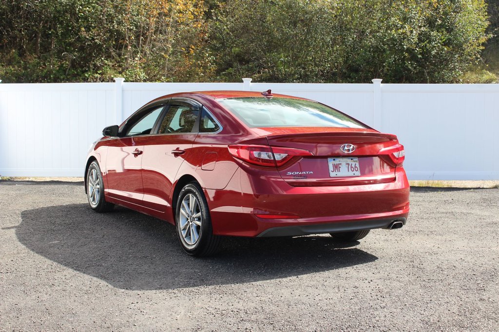 2016  Sonata GL | Cam | USB | HtdSeats | Bluetooth | Keyless in Saint John, New Brunswick - 5 - w1024h768px