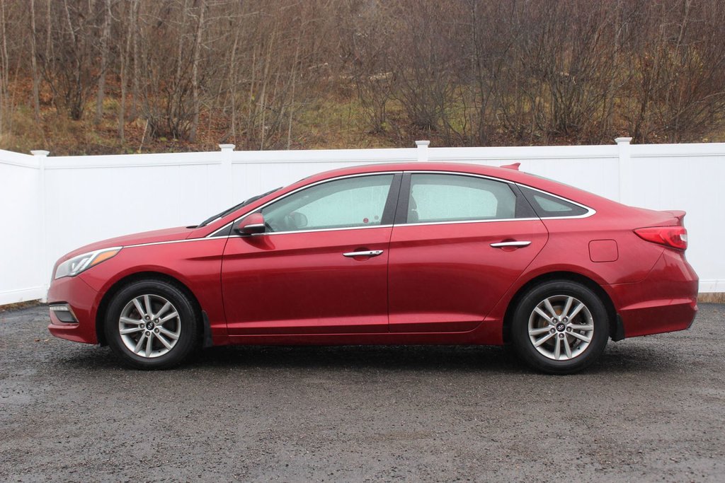 2016 Hyundai Sonata GLS | SunRoof | Cam | XM | HtdSeats | Bluetooth in Saint John, New Brunswick - 4 - w1024h768px