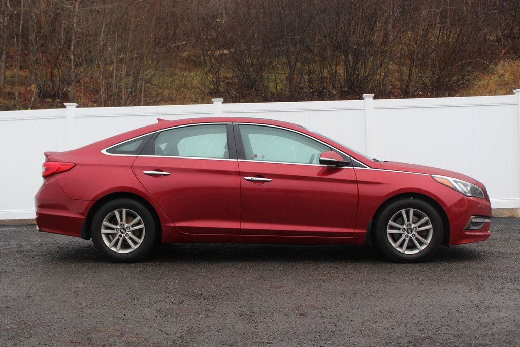 2016 Hyundai Sonata GLS | SunRoof | Cam | XM | HtdSeats | Bluetooth in Saint John, New Brunswick - 8 - w1024h768px