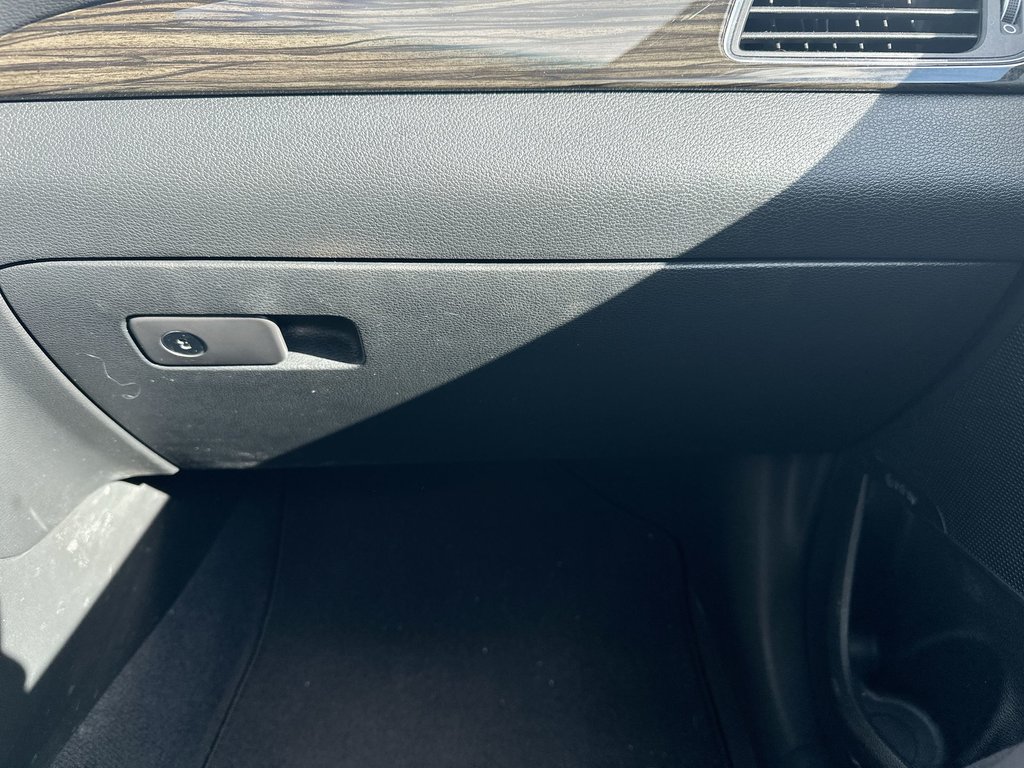 2017 Hyundai Sonata 2.4L Limited | Lthr | Cam | HtdSeat | Bluetooth in Saint John, New Brunswick - 44 - w1024h768px