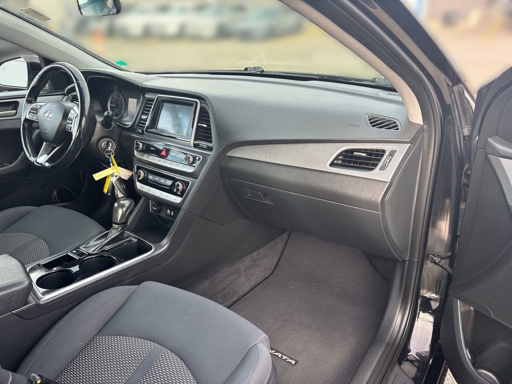 2018 Hyundai Sonata in Antigonish, Nova Scotia - 42 - w1024h768px