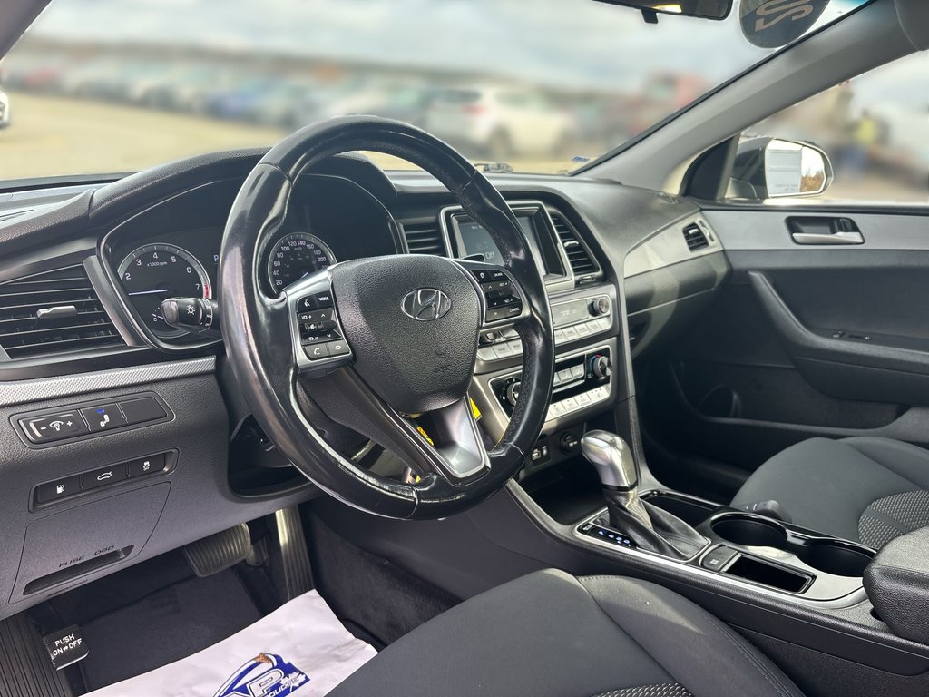 2018 Hyundai Sonata in Antigonish, Nova Scotia - 12 - w1024h768px