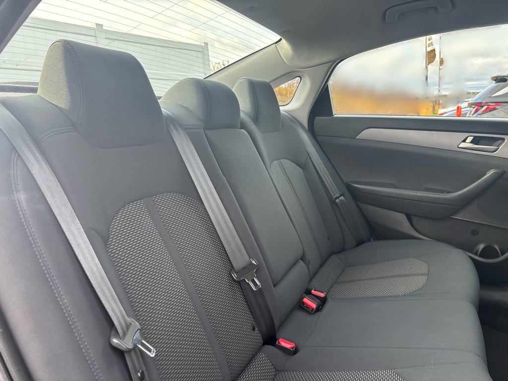 2018 Hyundai Sonata in Antigonish, Nova Scotia - 38 - w1024h768px